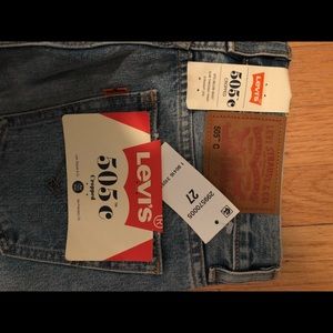 Levi 505 Cropped Jeans